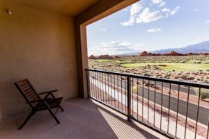Enjoying a Relaxing Weekend at Sand Hollow Resort